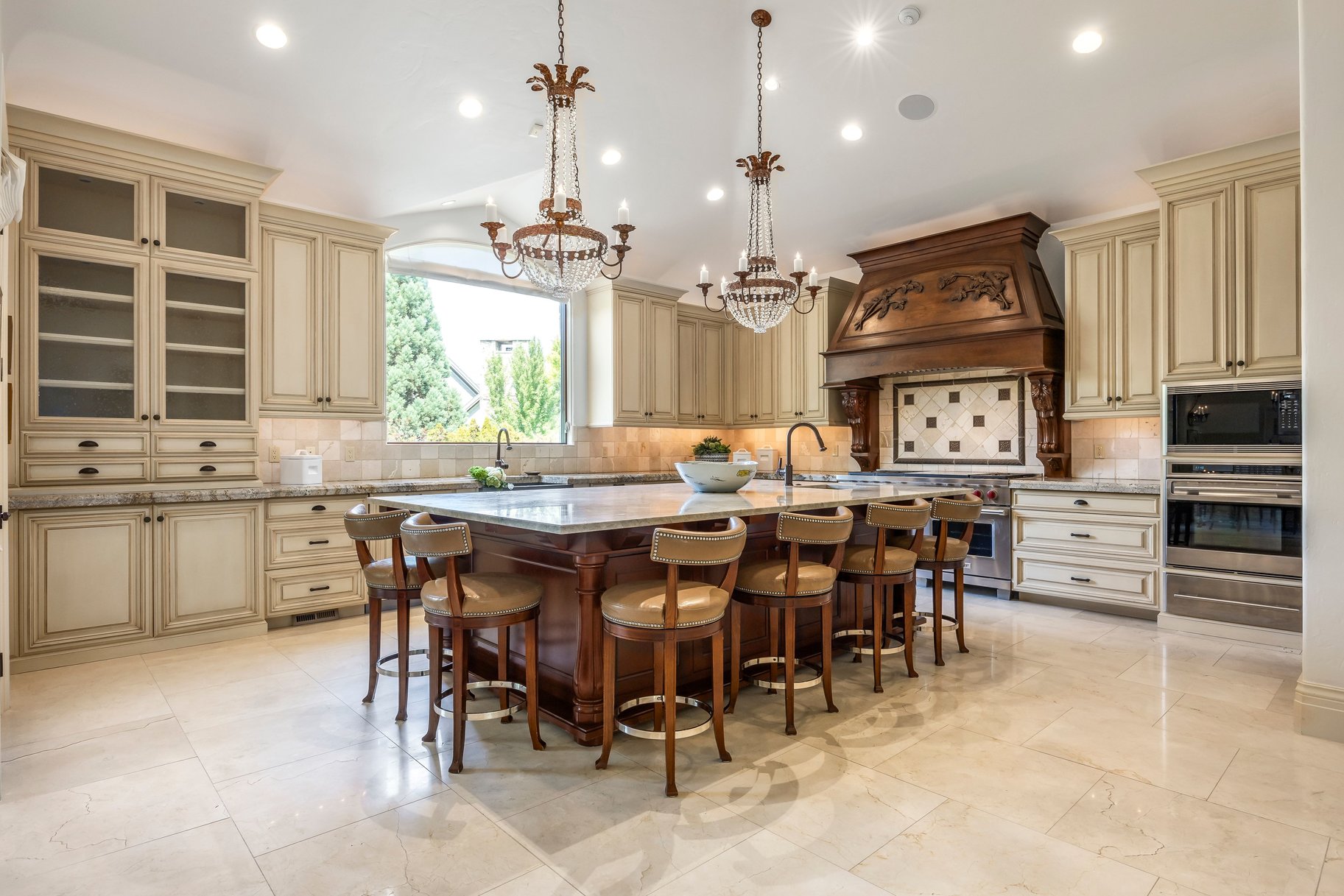  Exclusive Gated Home in Prime Holladay, UT Location - 物件實景