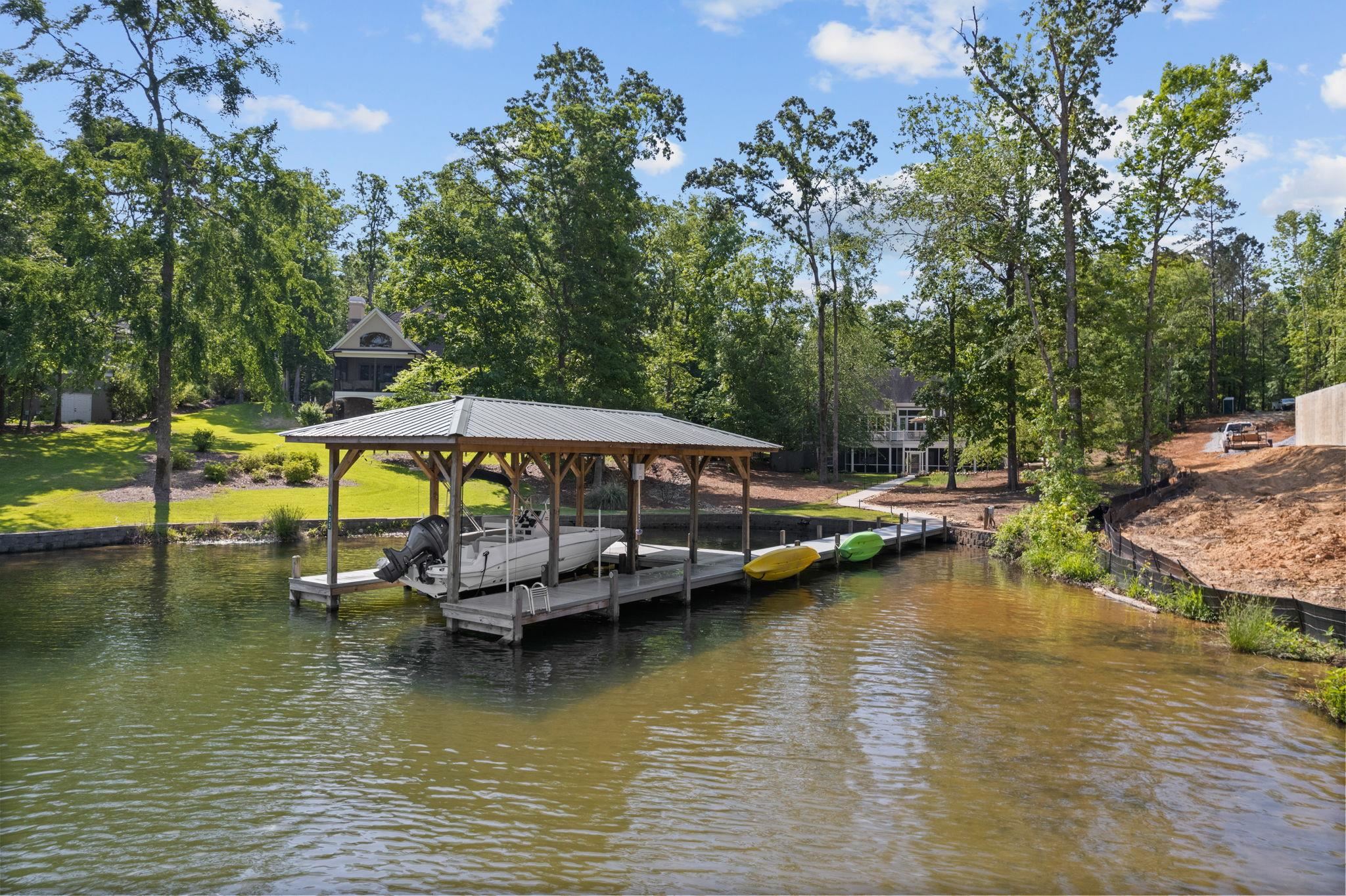 Ninety Six, South Carolina, 29666, United States, 4 Bedrooms Bedrooms, ,4 BathroomsBathrooms,Residential,For Sale,1792432
