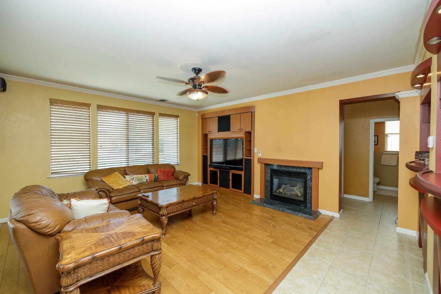 Merced, California, 95340, United States, 5 Bedrooms Bedrooms, ,3 BathroomsBathrooms,Residential,For Sale,1943664