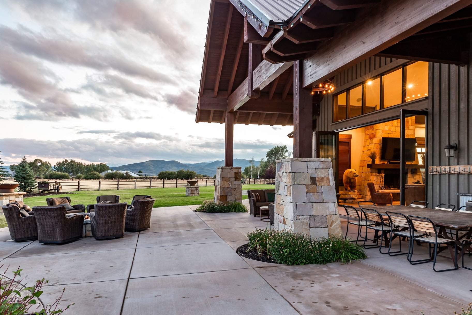  Twilight Moon Ranch on 8 Acres - 物件實景