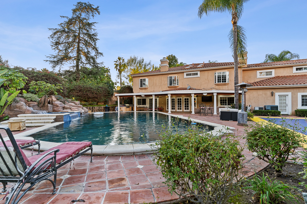 Whittier, California, 90605, United States, 9 Bedrooms Bedrooms, ,6 BathroomsBathrooms,Residential,For Sale,1994217