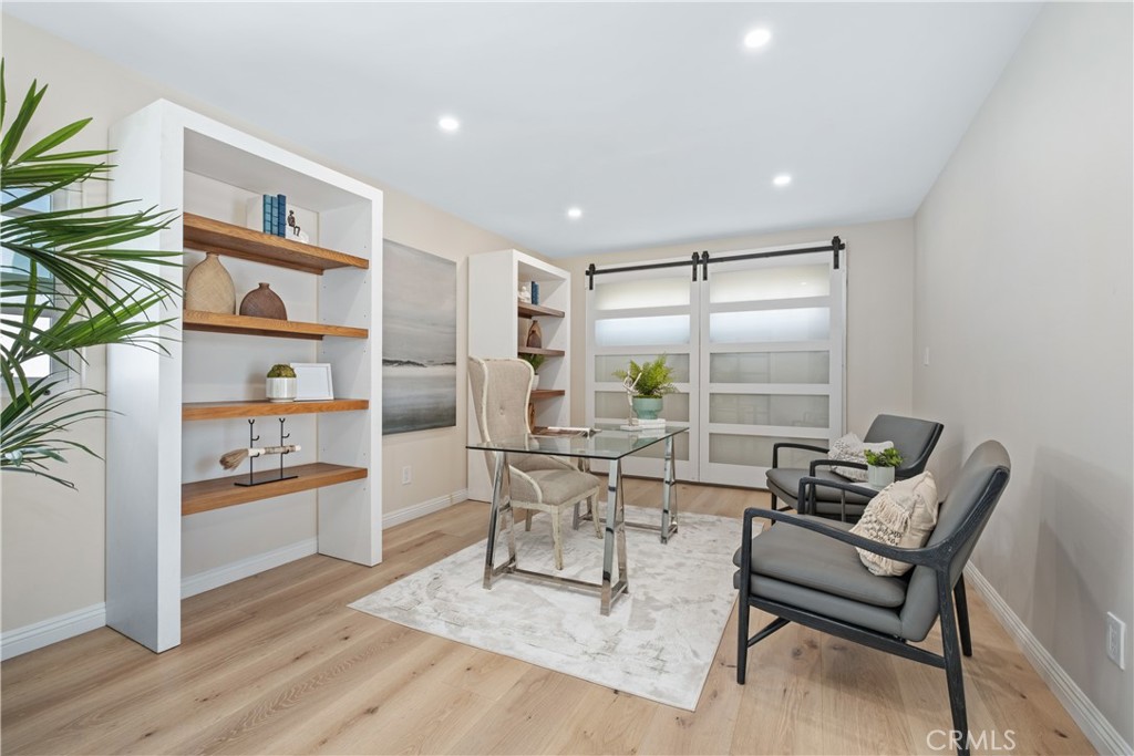 Laguna Beach, California, 92651, United States, 2 Bedrooms Bedrooms, ,3 BathroomsBathrooms,Residential,For Sale,1998159