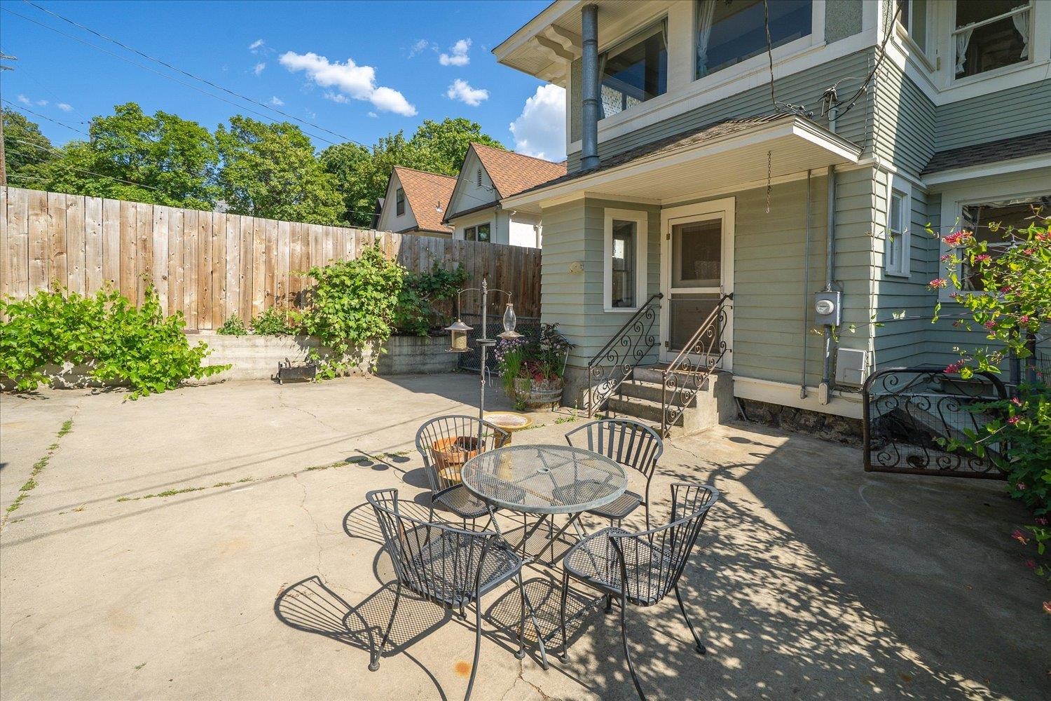 Spokane, Washington, 99204, United States, 4 Bedrooms Bedrooms, ,3 BathroomsBathrooms,Residential,For Sale,2006051