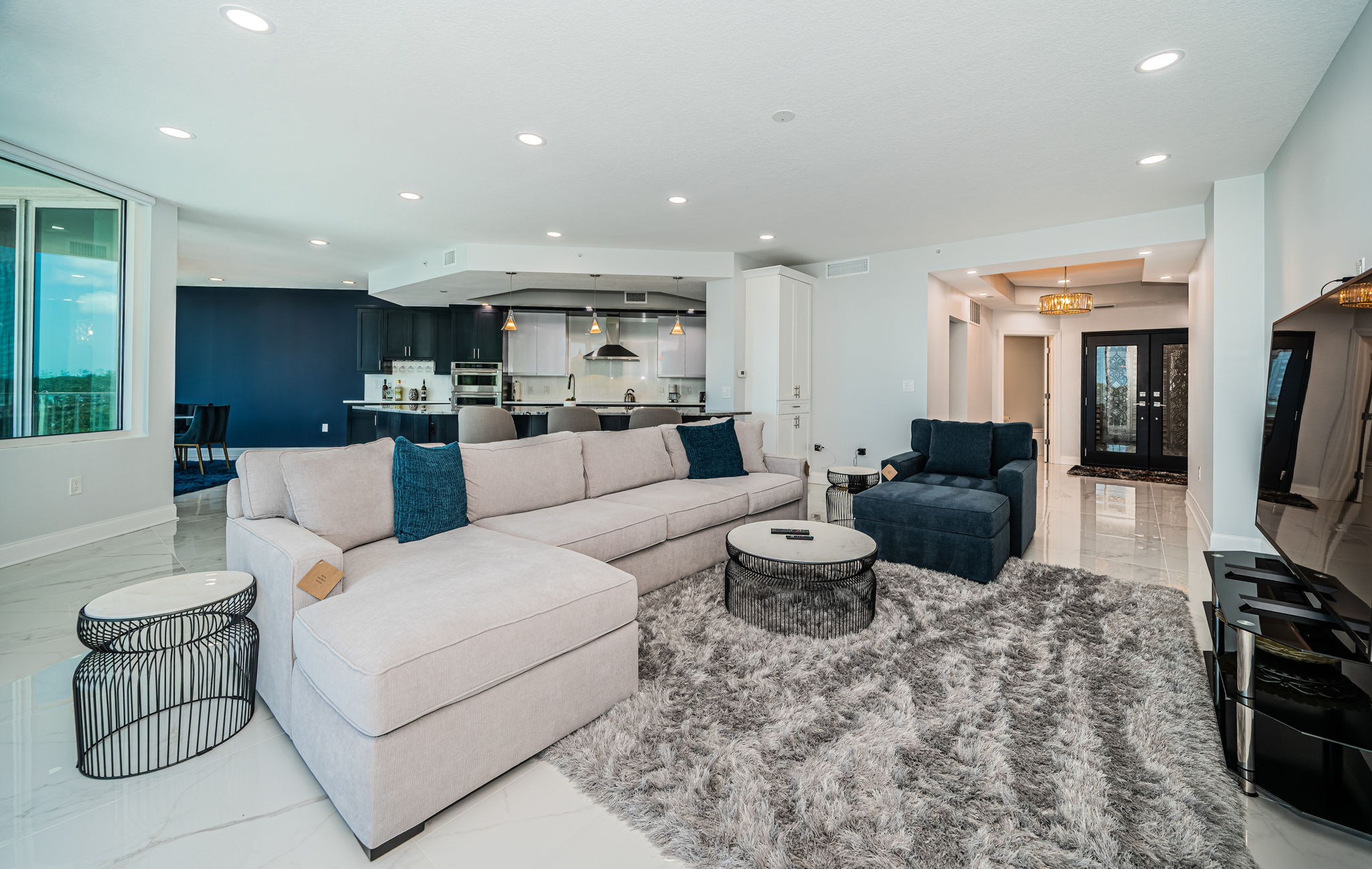 Belleair, Florida, 33756, United States, 2 Bedrooms Bedrooms, ,3 BathroomsBathrooms,Residential,For Sale,1979056