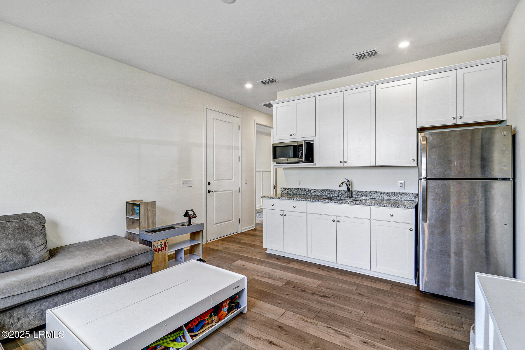 Bluffton, South Carolina, 29910, United States, 4 Bedrooms Bedrooms, ,3 BathroomsBathrooms,Residential,For Sale,1973212