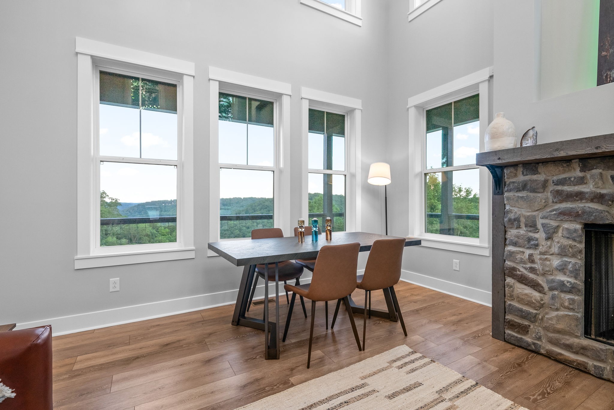 Smithville, Tennessee, 37166, United States, 3 Bedrooms Bedrooms, ,4 BathroomsBathrooms,Residential,For Sale,1935020