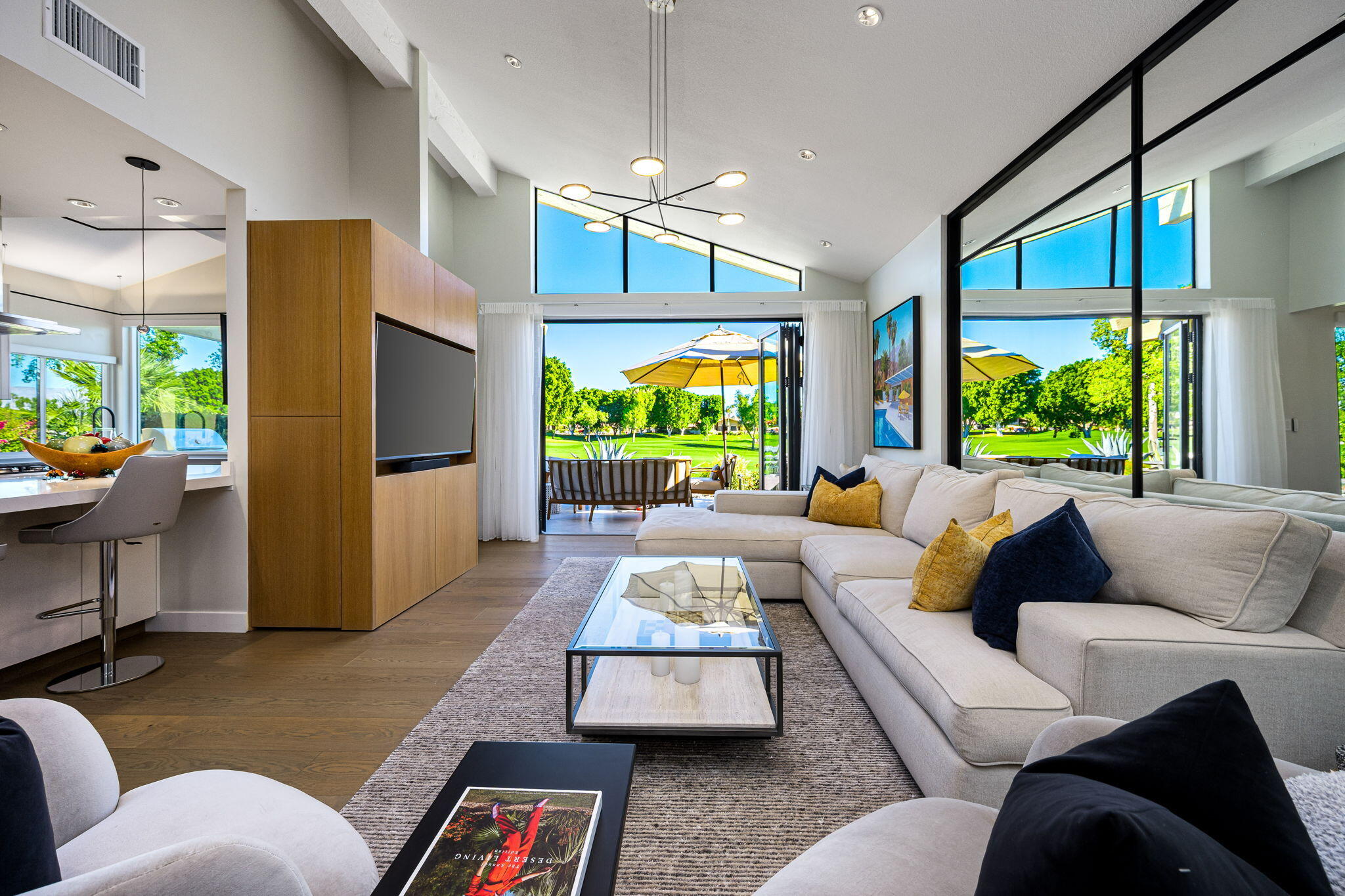 Palm Desert, California, 92211, United States, 2 Bedrooms Bedrooms, ,2 BathroomsBathrooms,Residential,For Sale,2003447