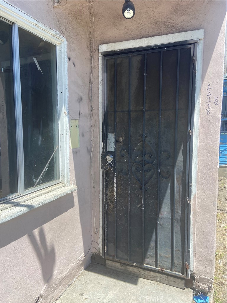 Compton, California, 90222, United States, 3 Bedrooms Bedrooms, ,7 BathroomsBathrooms,Residential,For Sale,1876289