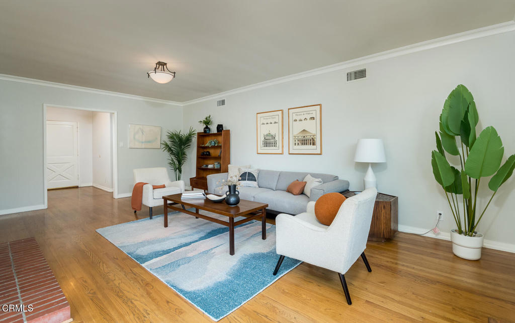 La Canada Flintridge, California, 91011, United States, 3 Bedrooms Bedrooms, ,1 BathroomBathrooms,Residential,For Sale,1901874