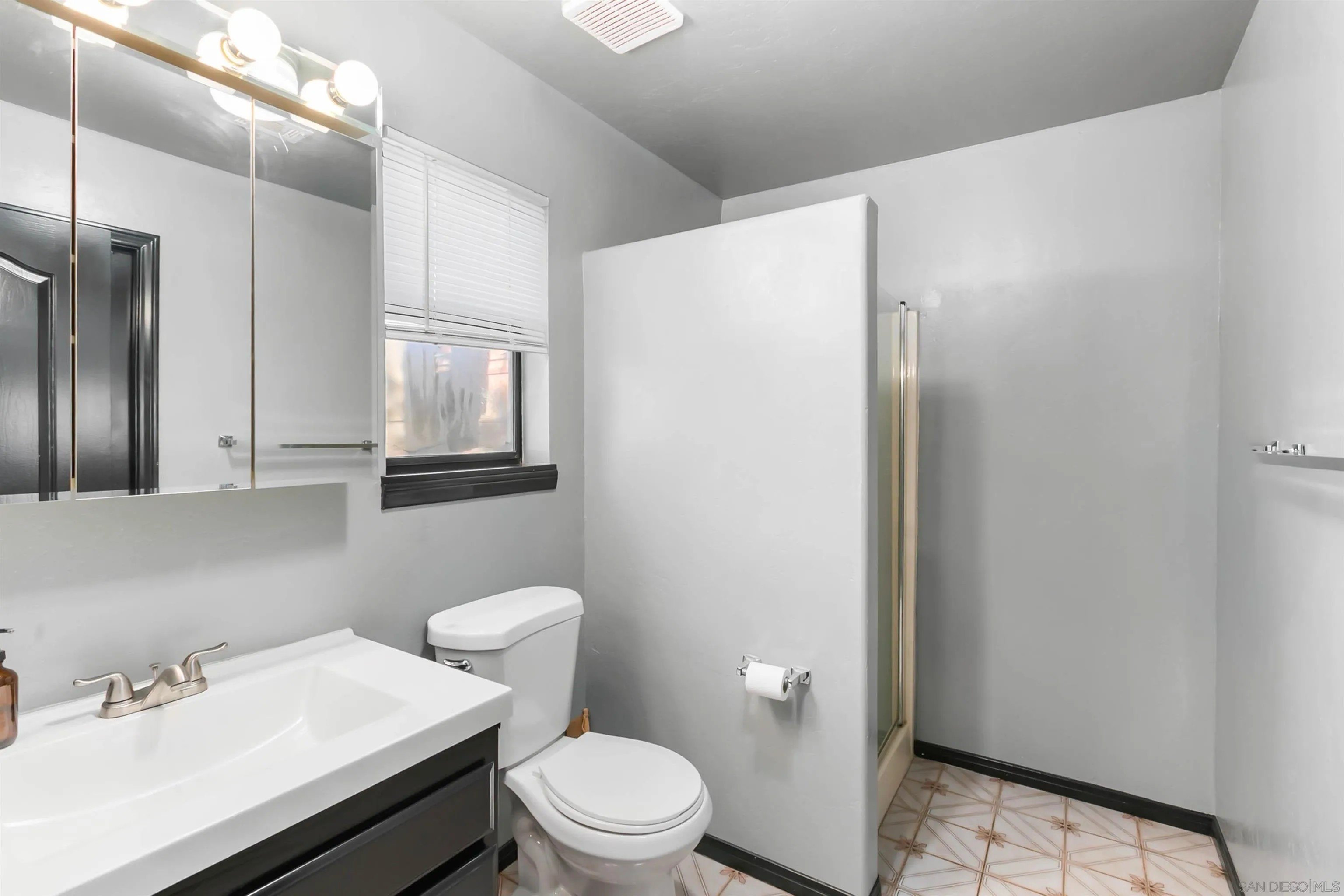 Campo, California, 91906, United States, 2 Bedrooms Bedrooms, ,2 BathroomsBathrooms,Residential,For Sale,1970842