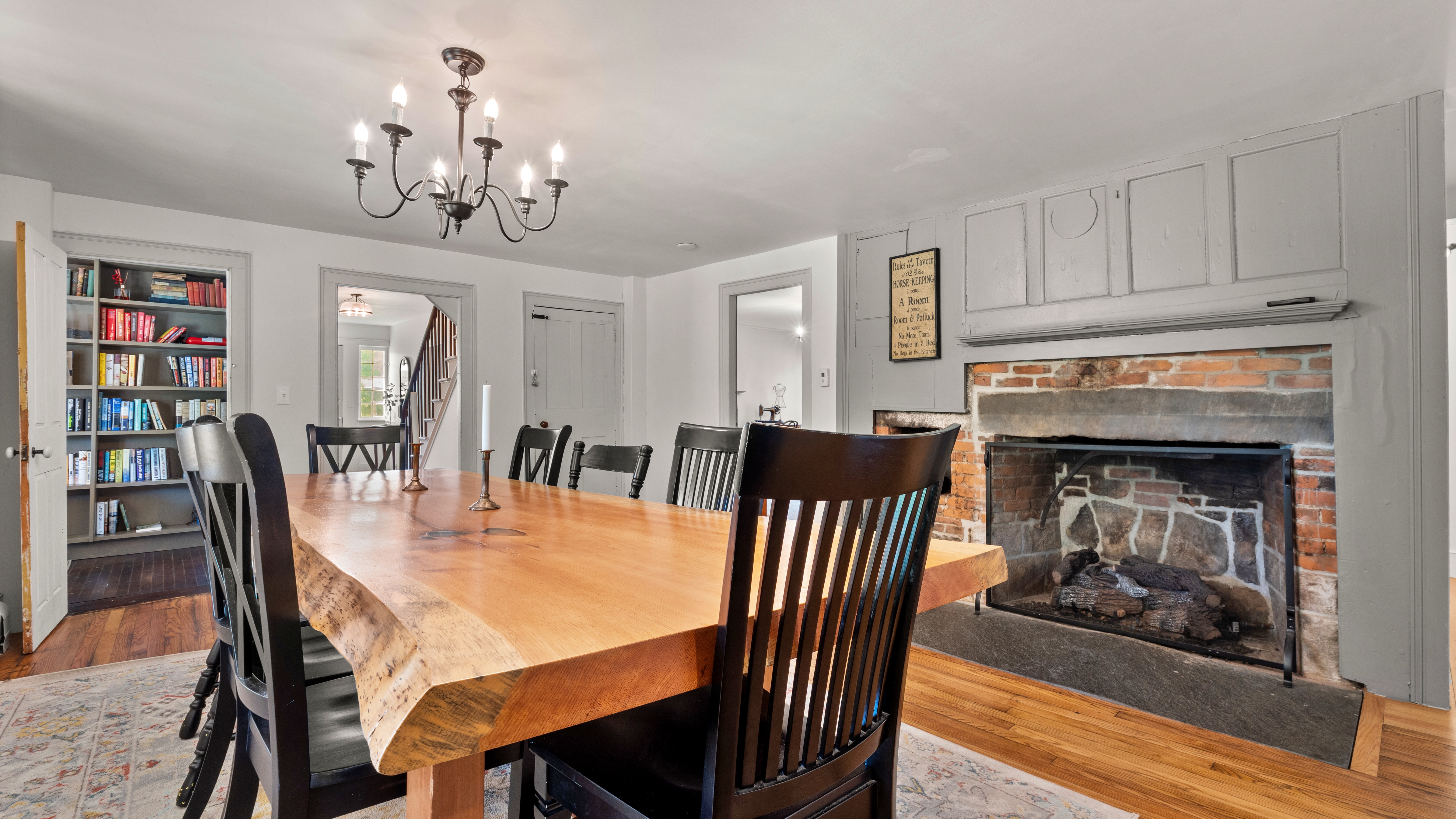  Historic Restored Berkshire Farmhouse on 3 Acres - 物件實景