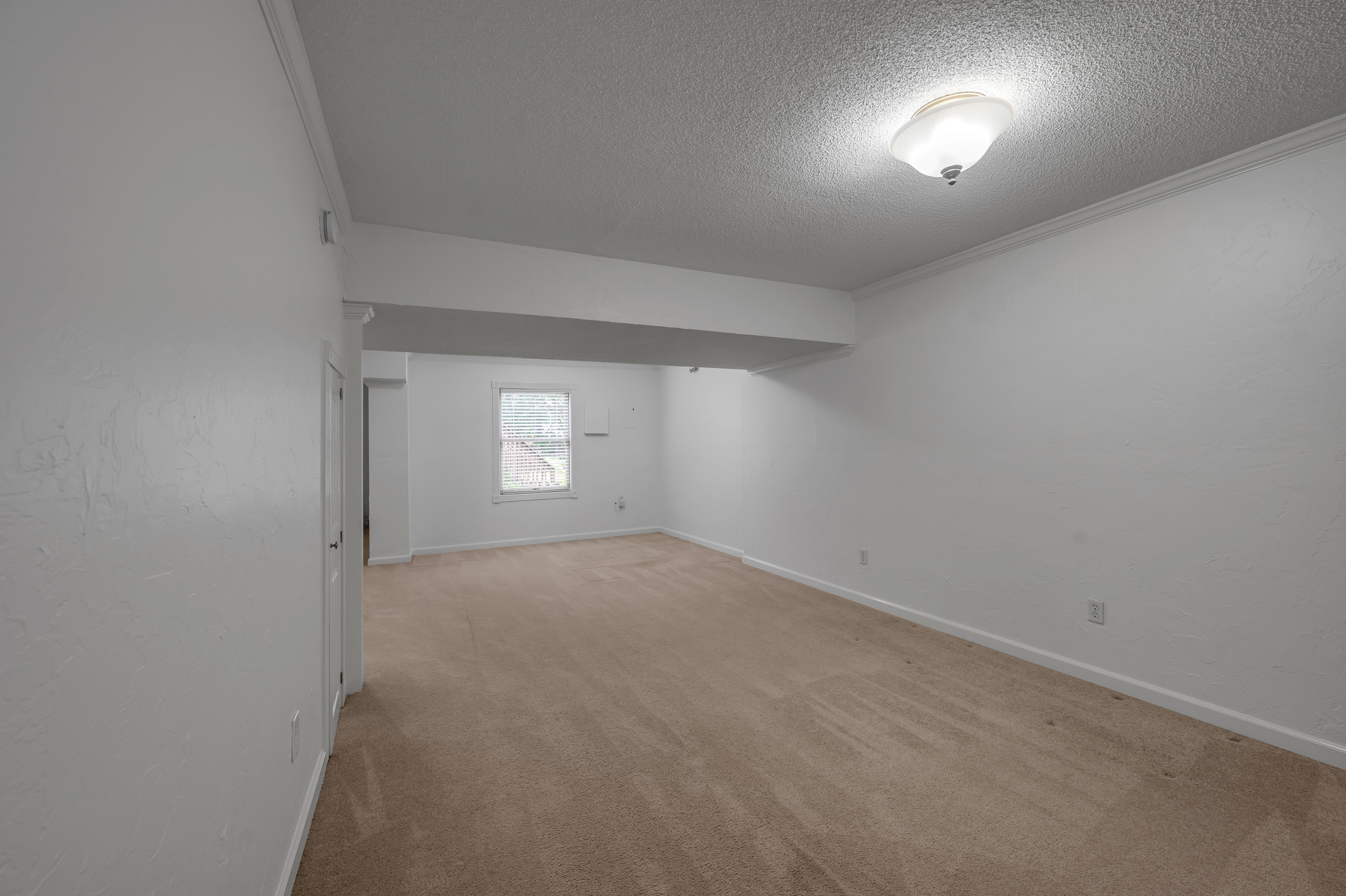  1104 Seville Court - 物件實景