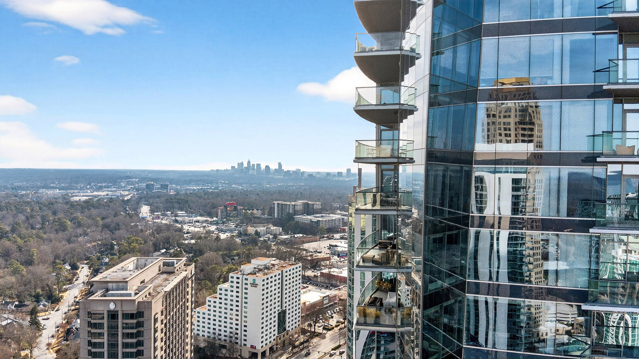 Stunning Luxury Condo, Perched on the 29th Floor - 物件實景