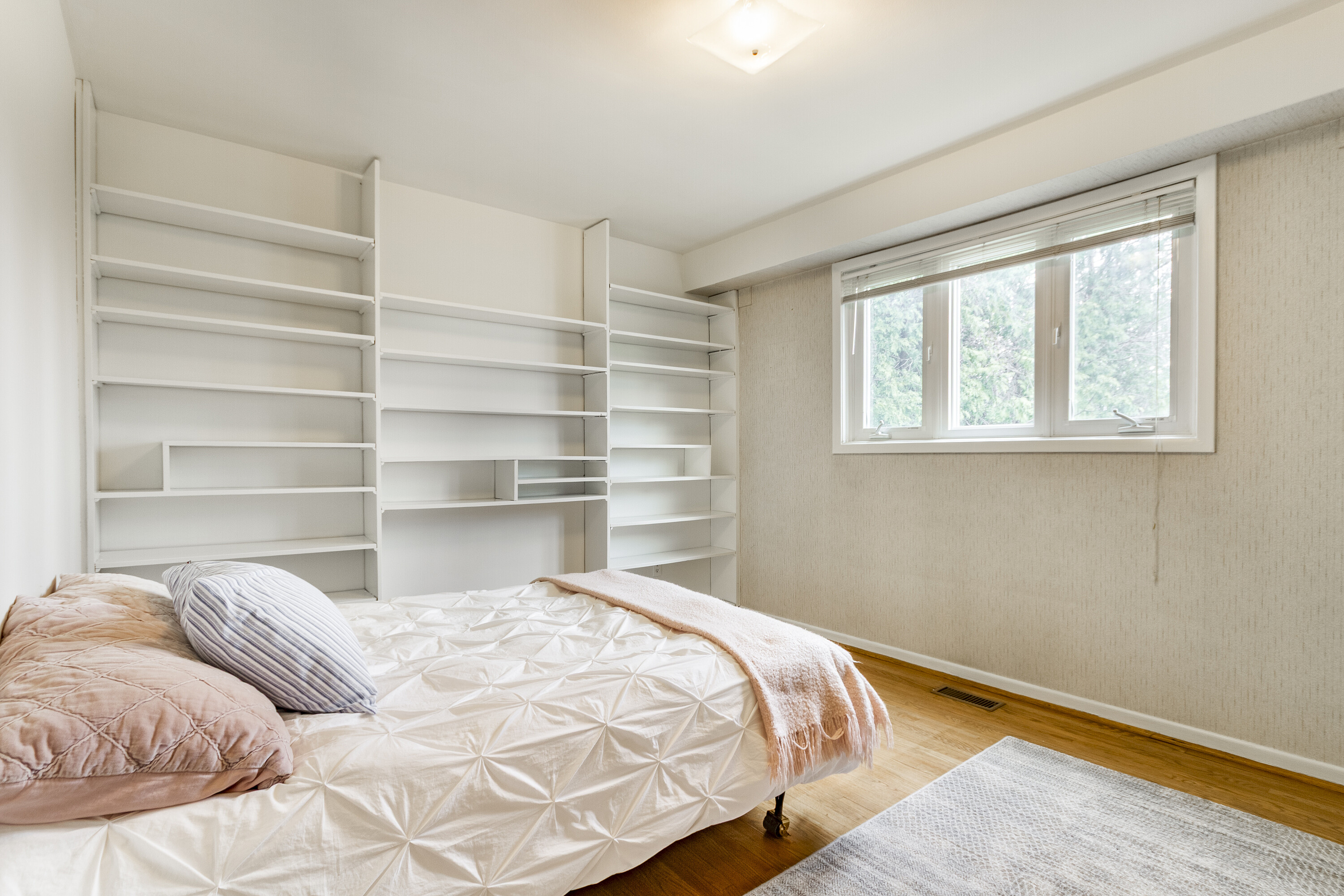  Hillcrest Village - 物件實景