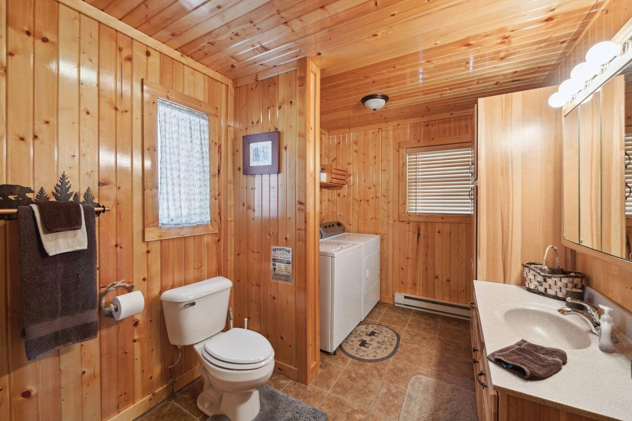 Washburn, Wisconsin, 54891, United States, 3 Bedrooms Bedrooms, ,1 BathroomBathrooms,Residential,For Sale,1687248