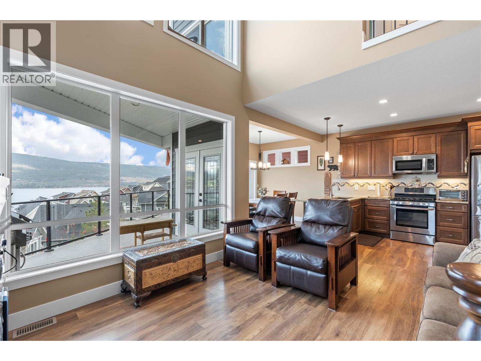 KELOWNA, British Columbia, V1Z 3R8, CA, 2 Bedrooms Bedrooms, ,2 BathroomsBathrooms,Residential,For Sale,1950857