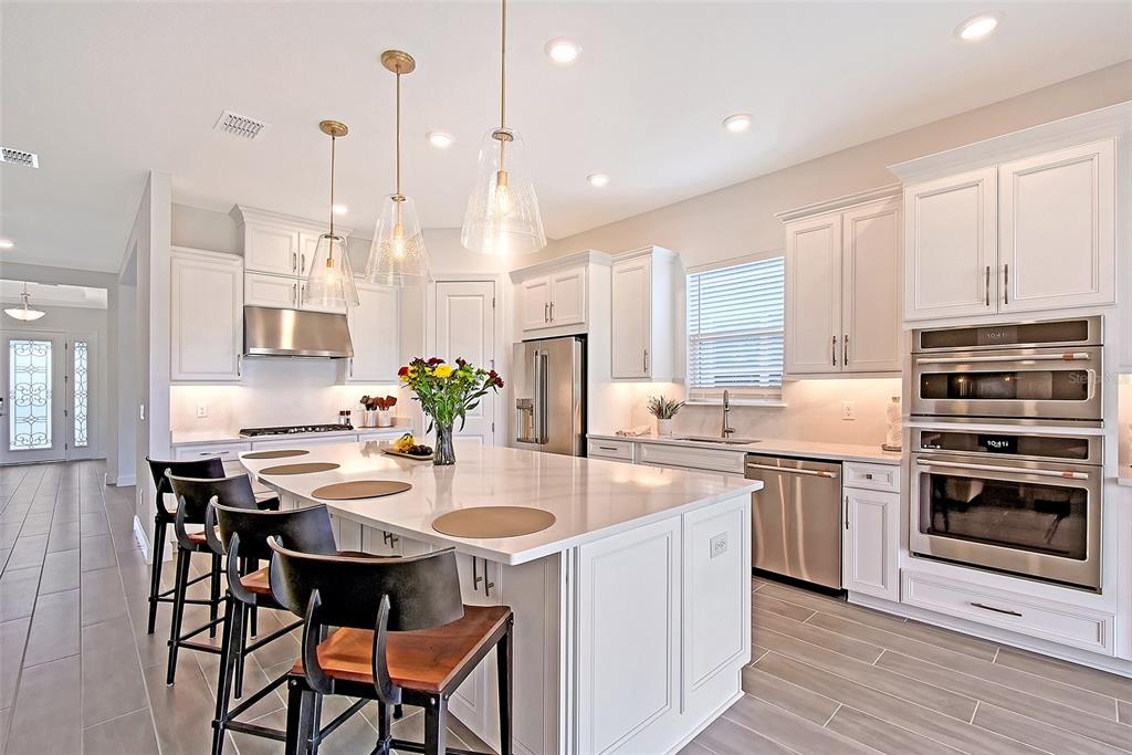 Palmetto, Florida, 34221, United States, 3 Bedrooms Bedrooms, ,3 BathroomsBathrooms,Residential,For Sale,1828169
