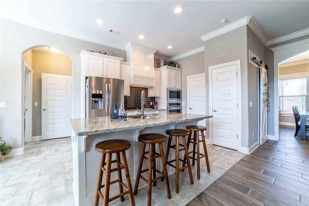 Fayetteville, Arkansas, 72701, United States, 4 Bedrooms Bedrooms, ,3 BathroomsBathrooms,Residential,For Sale,1874456