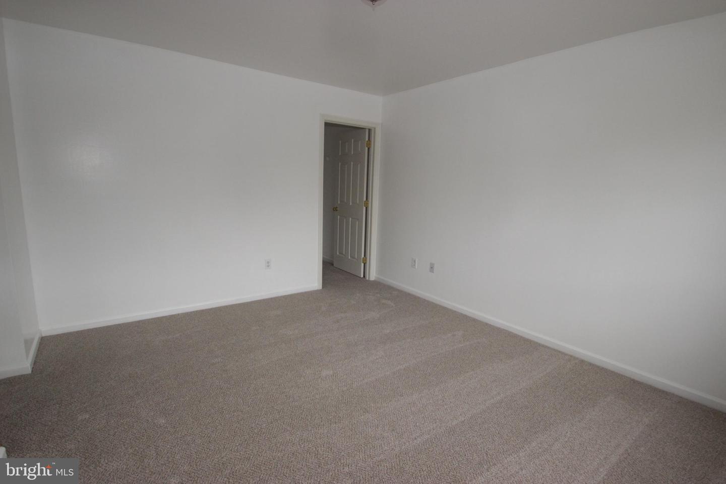 New Castle, Delaware, 19720, United States, 4 Bedrooms Bedrooms, ,3 BathroomsBathrooms,Residential,For Sale,2049034