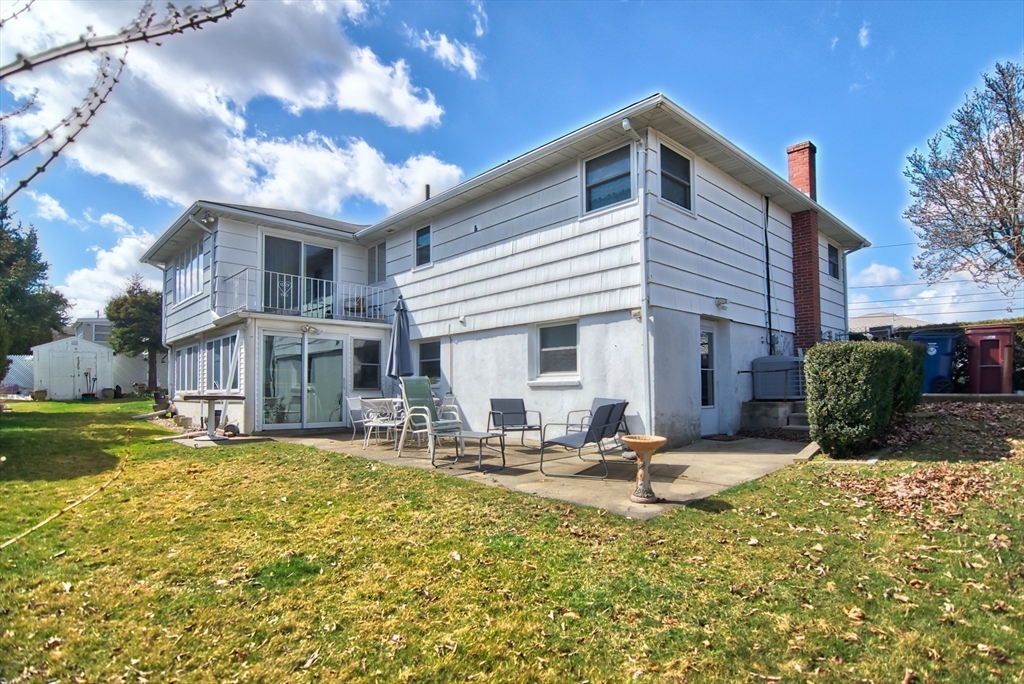 Revere, Massachusetts, 02151, United States, 4 Bedrooms Bedrooms, ,4 BathroomsBathrooms,Residential,For Sale,1935883