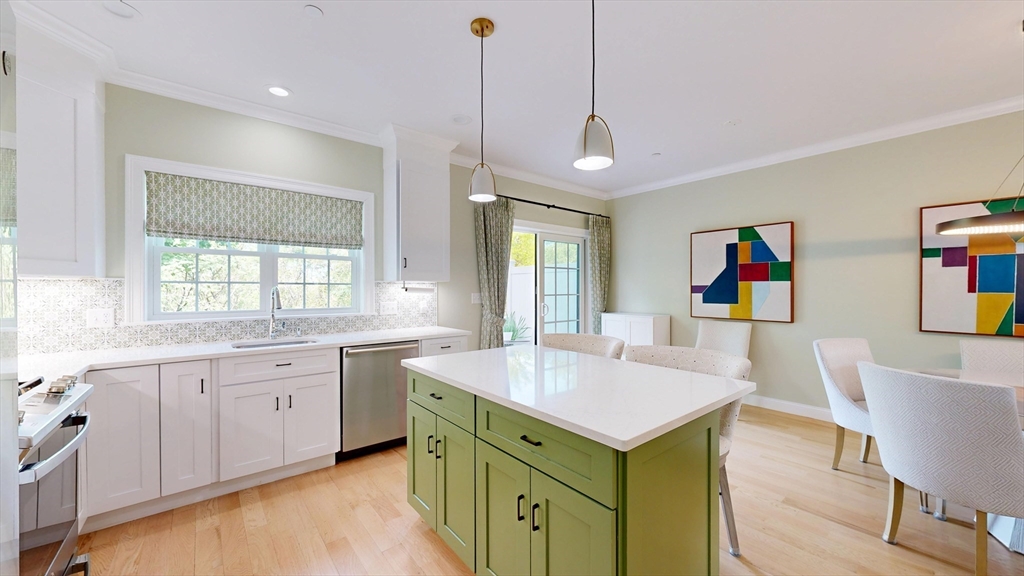 Peabody, Massachusetts, 01960, United States, 3 Bedrooms Bedrooms, ,4 BathroomsBathrooms,Residential,For Sale,2048851