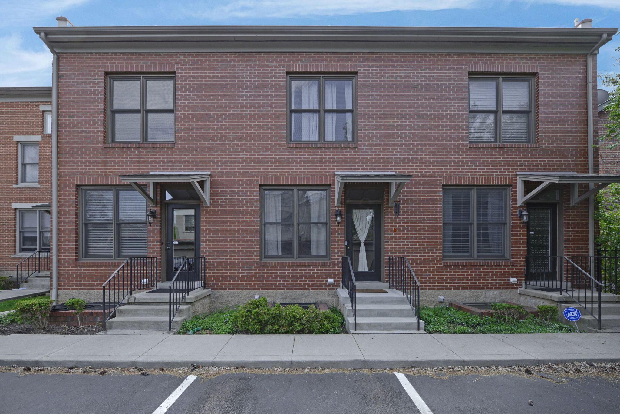 Columbus, Ohio, 43215, United States, 3 Bedrooms Bedrooms, ,4 BathroomsBathrooms,Residential,For Sale,2037266