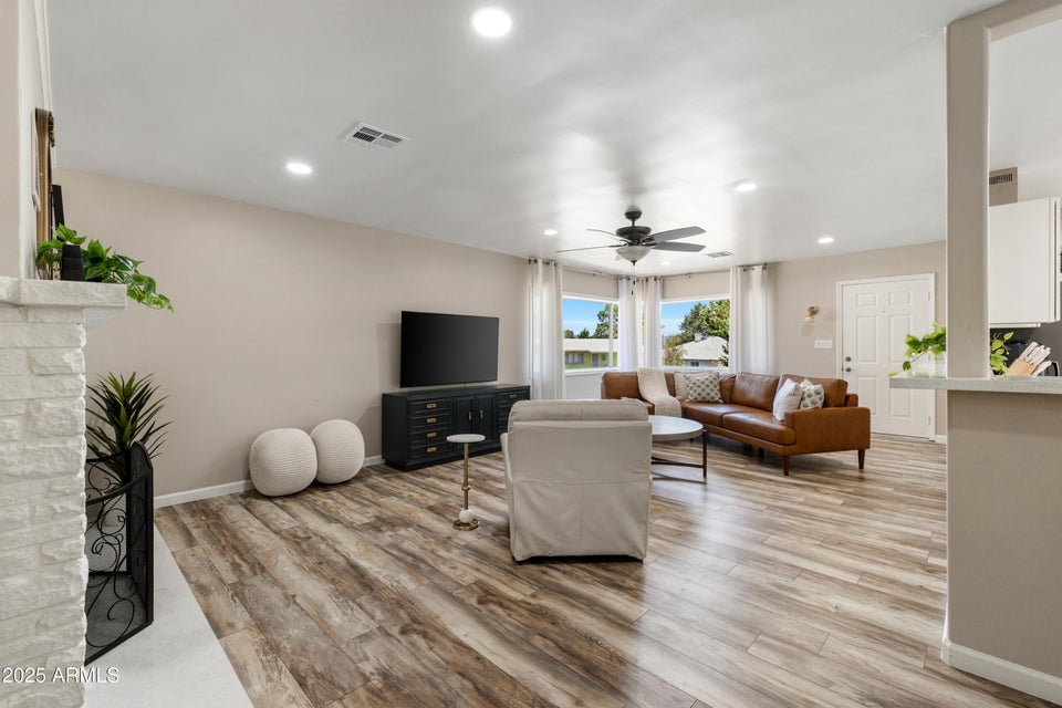 Prescott, Arizona, 86303, United States, 3 Bedrooms Bedrooms, ,2 BathroomsBathrooms,Residential,For Sale,2009226