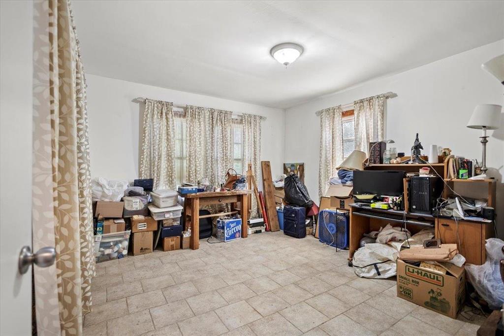 Timpson, Texas, 75975, United States, 3 Bedrooms Bedrooms, ,2 BathroomsBathrooms,Residential,For Sale,2000555