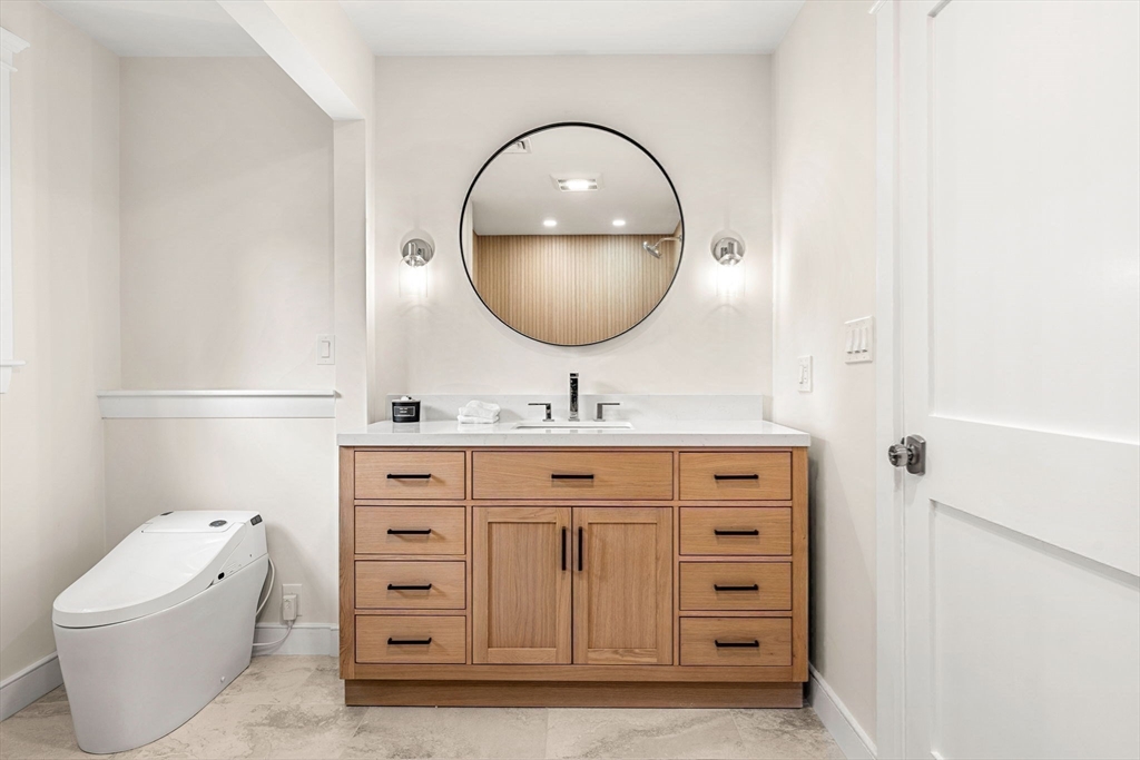 Natick, Massachusetts, 01760, United States, 5 Bedrooms Bedrooms, ,6 BathroomsBathrooms,Residential,For Sale,1901321