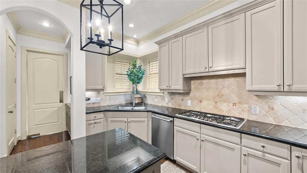 Bellaire, Texas, 77401, United States, 5 Bedrooms Bedrooms, ,7 BathroomsBathrooms,Residential,For Sale,1838801