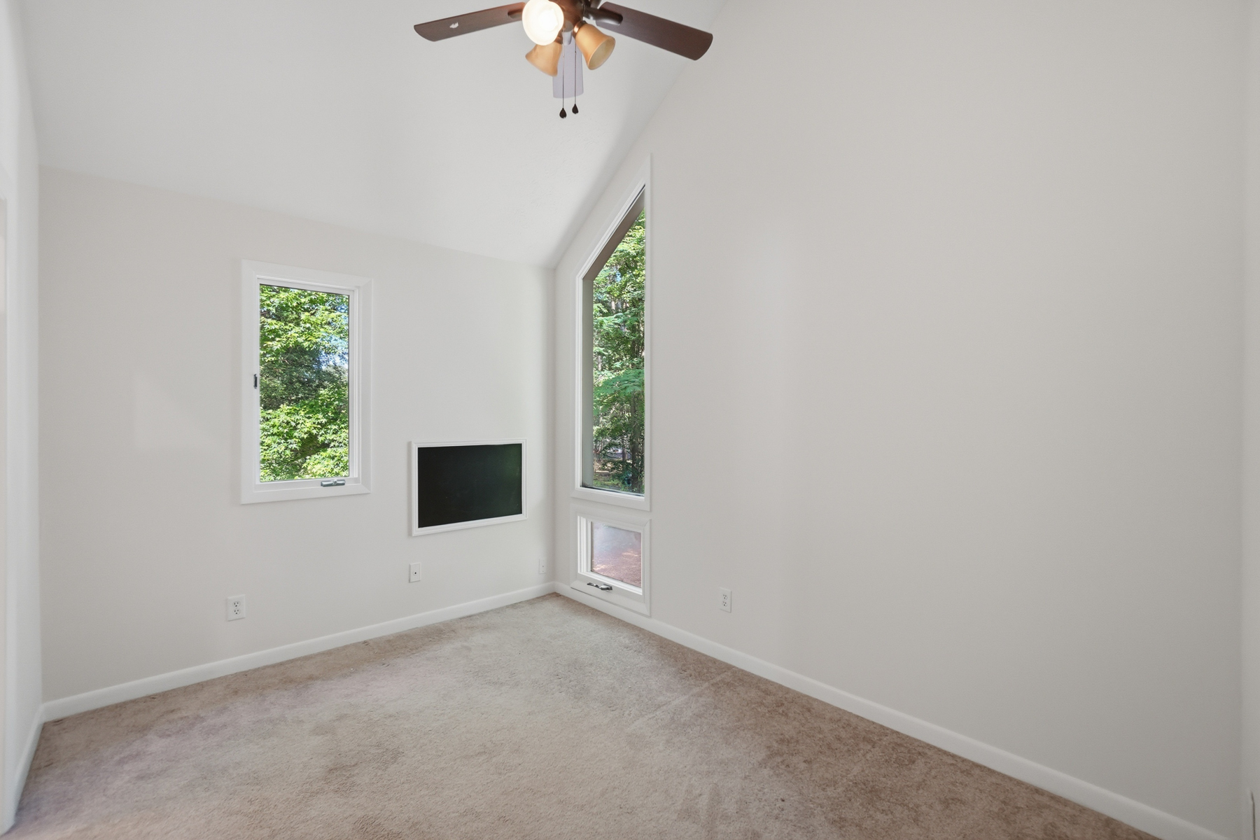  7740 Waters Edge Lane, Gloucester Point, VA 23062 - 物件實景