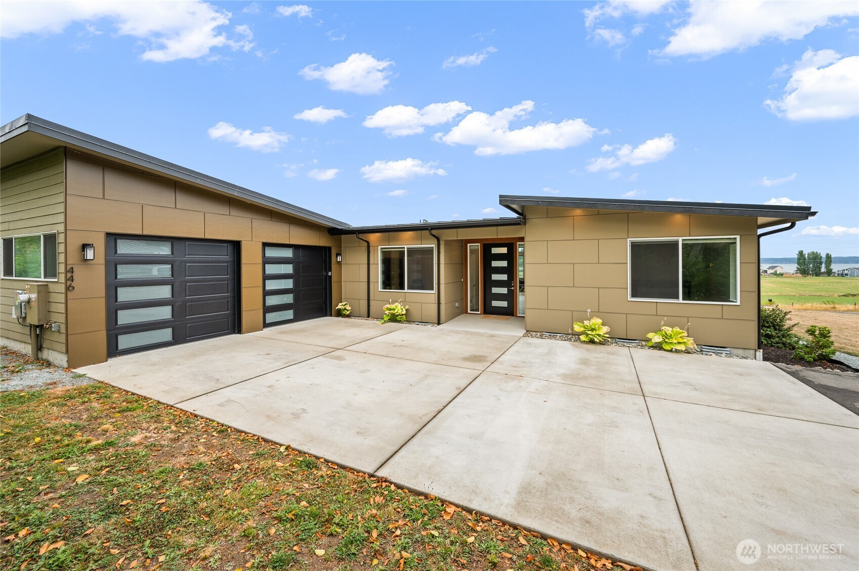 Camano Island, Washington, 98282, United States, 3 Bedrooms Bedrooms, ,2 BathroomsBathrooms,Residential,For Sale,1973716