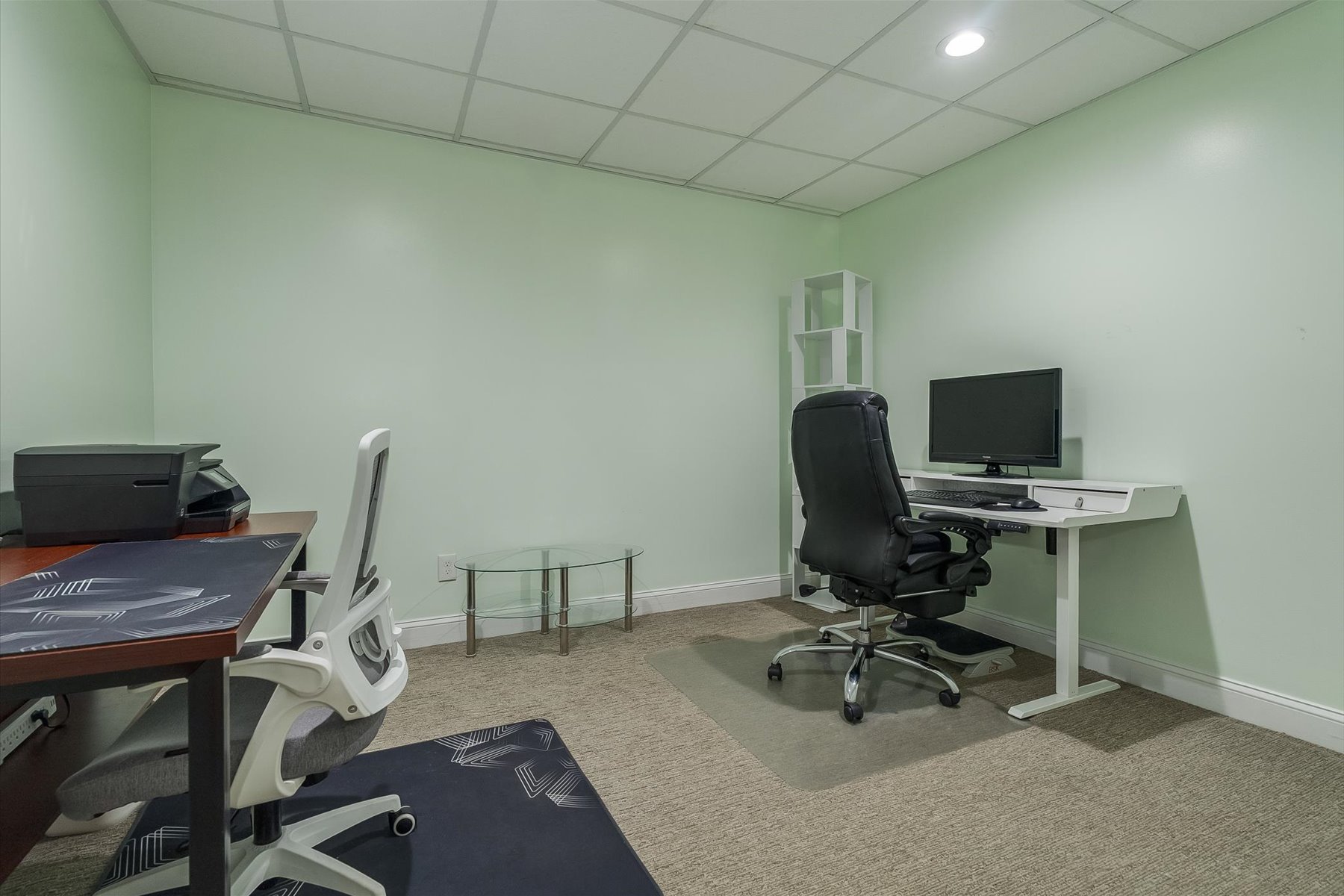  Experience Urban Luxury with this End-Unit Townhome - 物件實景