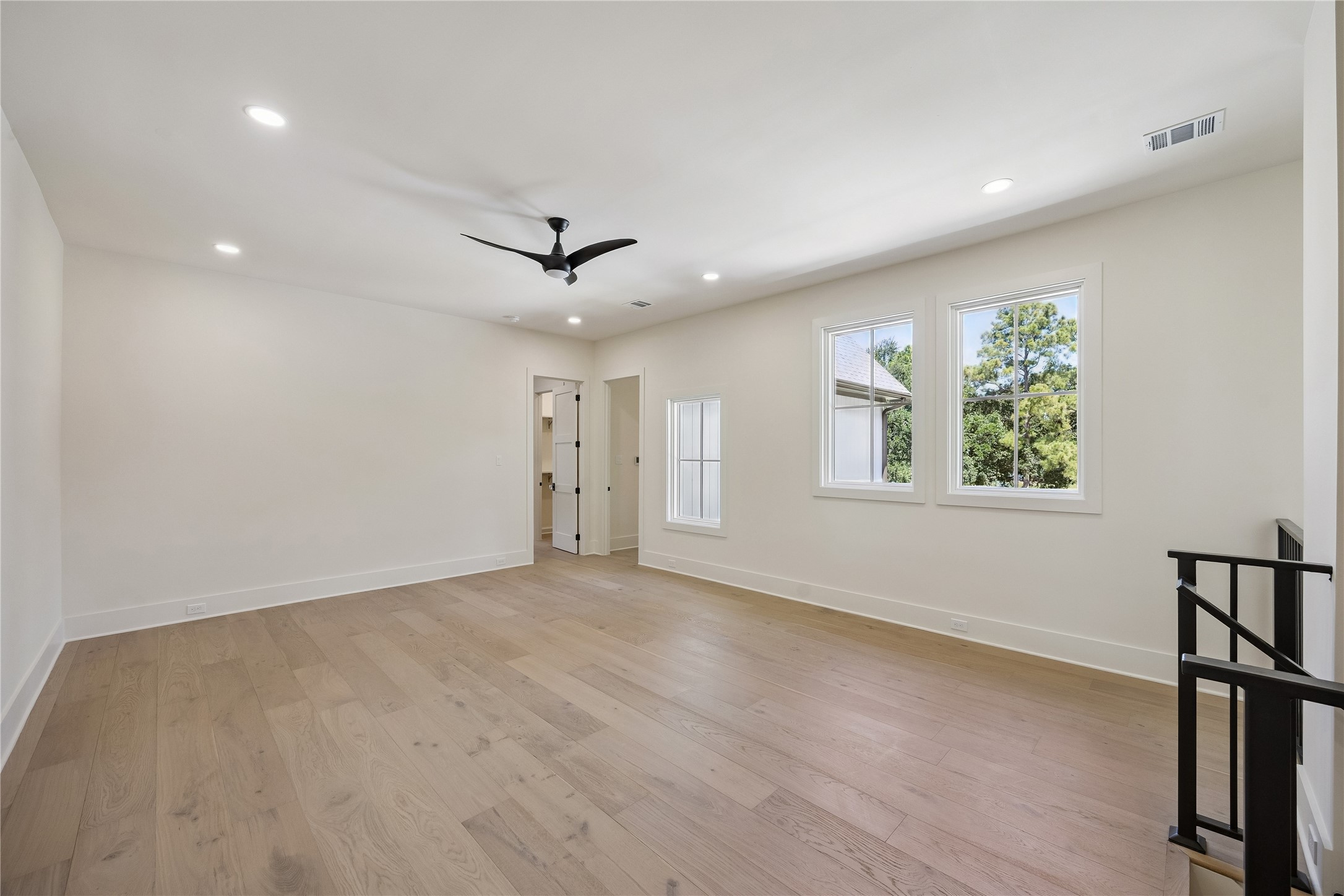  539 W 34th Street - 物件實景