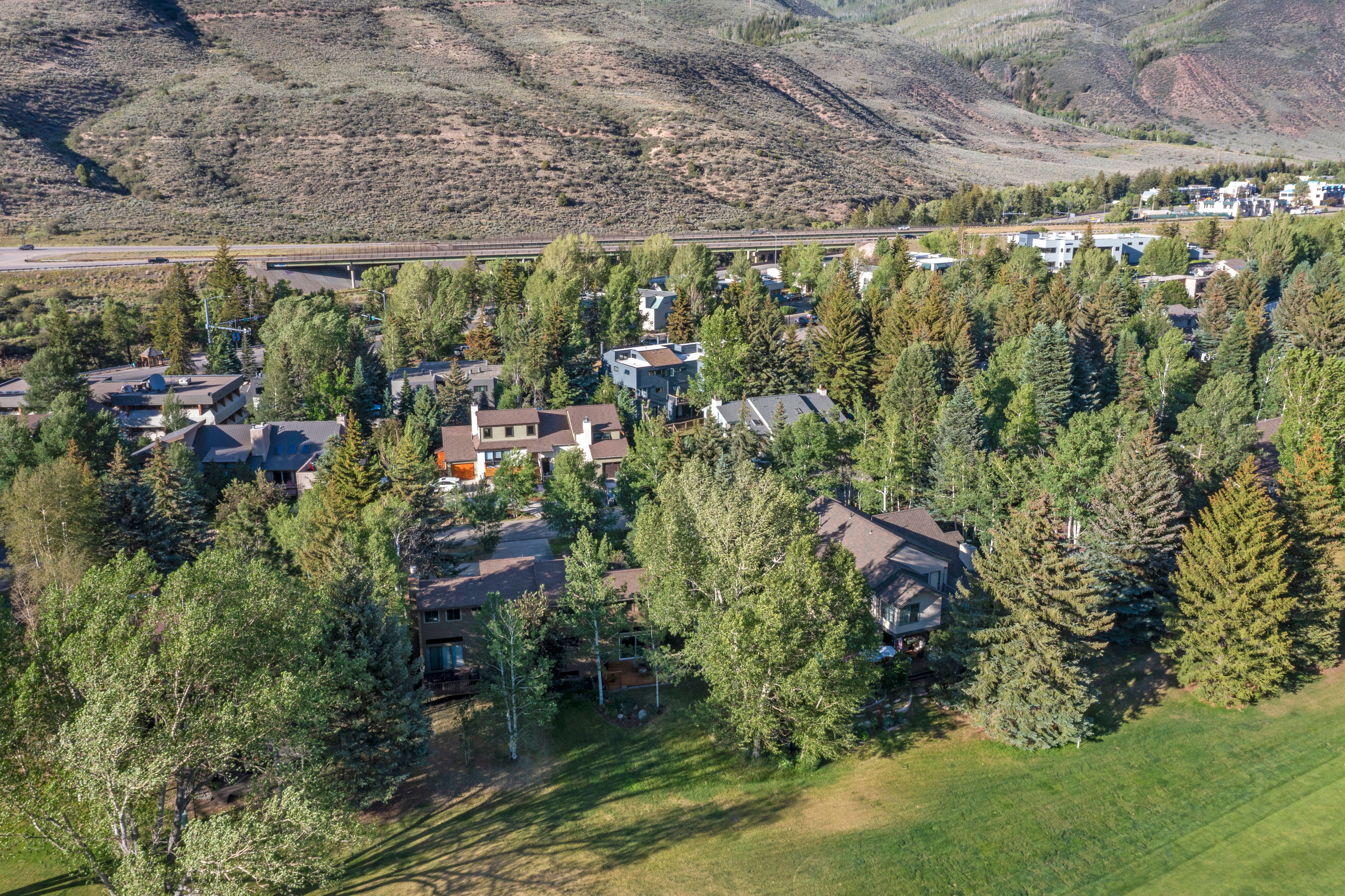  Sunny South-facing Home on the 2nd hole of EagleVail Golf Course - 物件實景