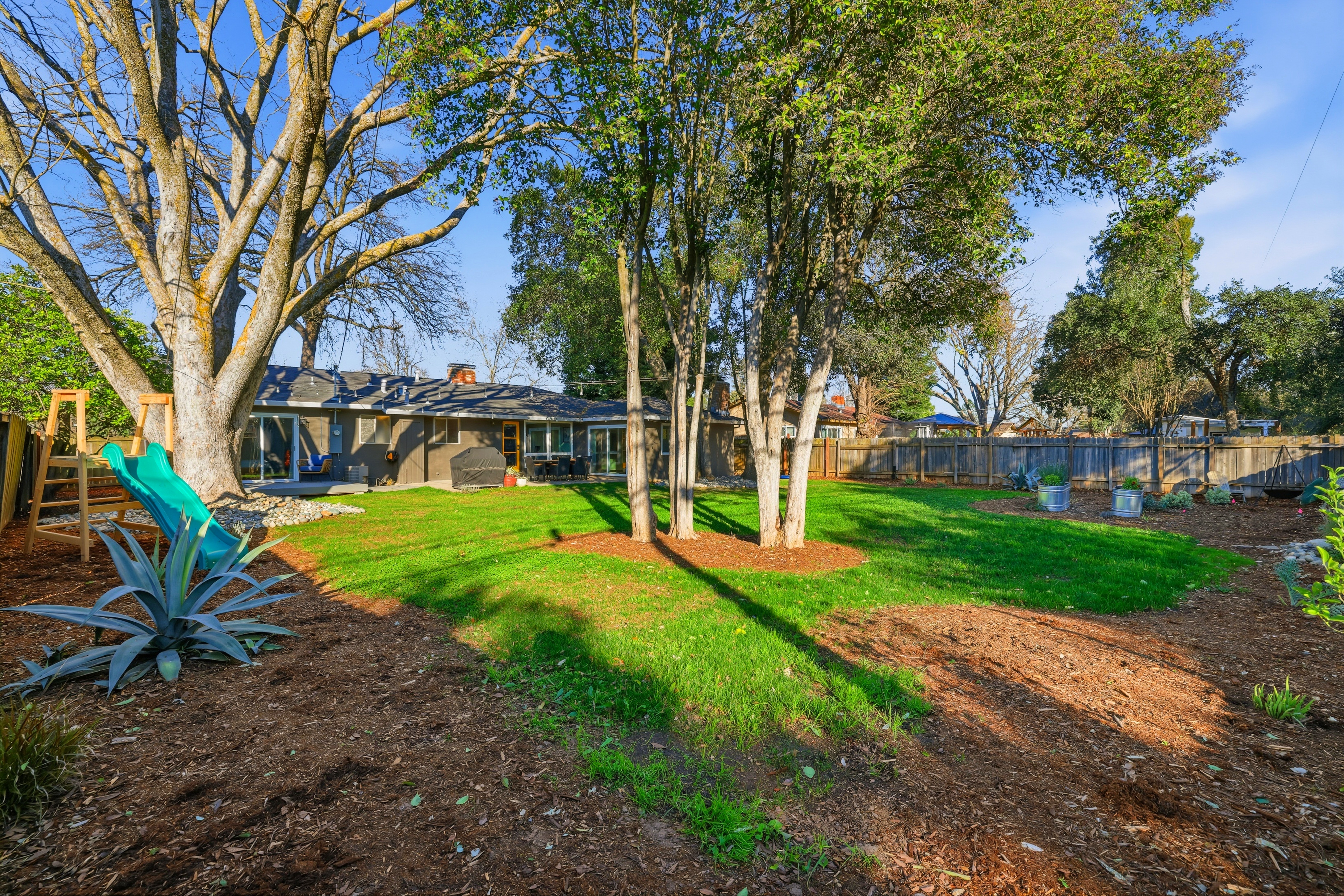  4604 Oxbow Drive, Sacramento, CA 95864 - 物件實景