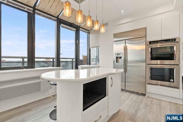 Cliffside Park, New Jersey, 07010, United States, 3 Bedrooms Bedrooms, ,4 BathroomsBathrooms,Residential,For Sale,1885354