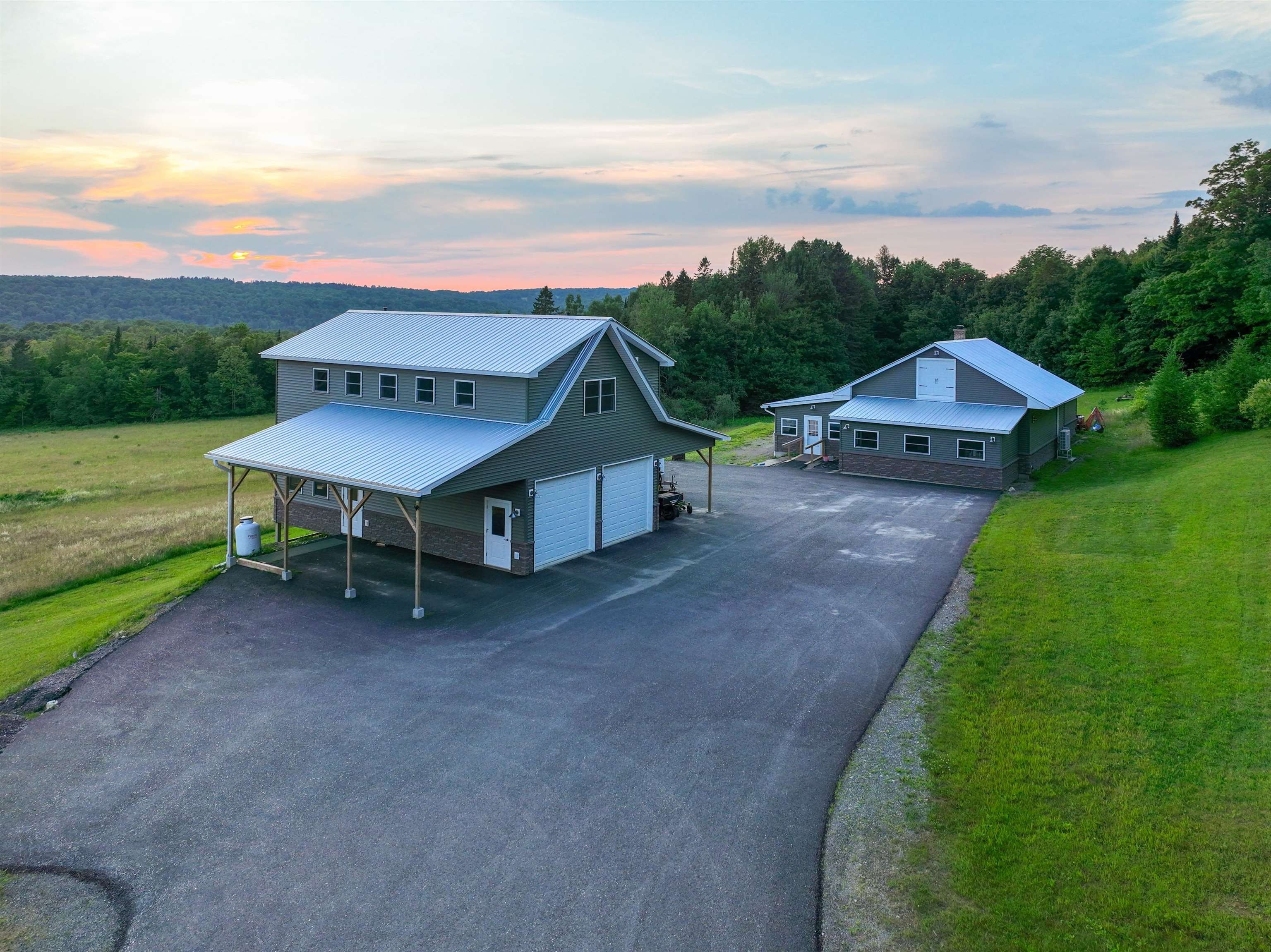 Charleston, Vermont, 05872, United States, 3 Bedrooms Bedrooms, ,1 BathroomBathrooms,Residential,For Sale,1893368