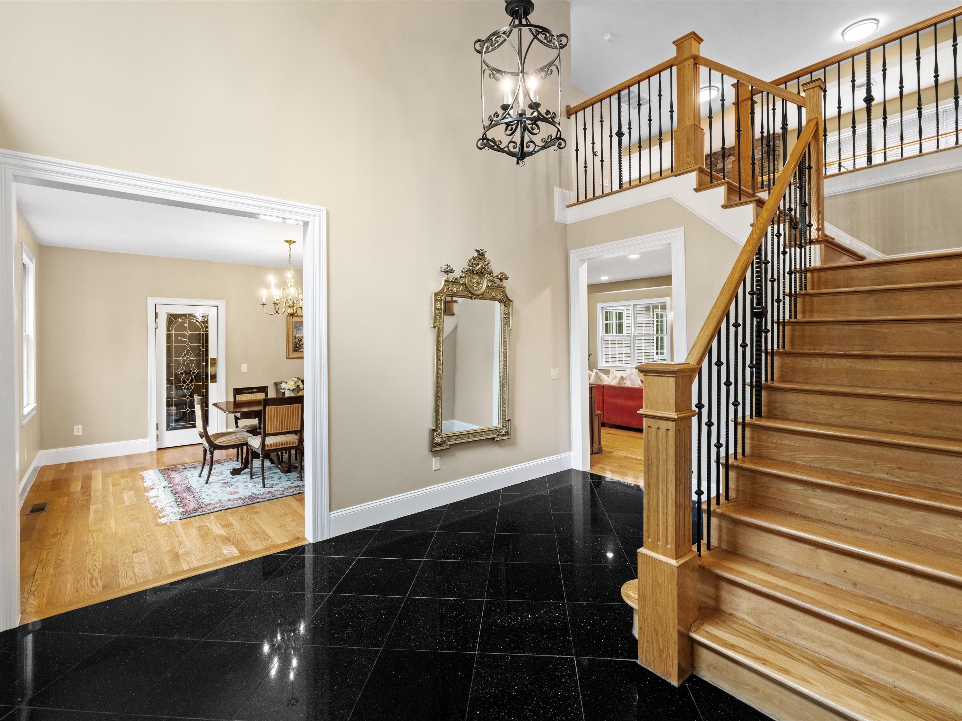  Thoughtfully designed home, perfect for multigenerational living - 物件實景