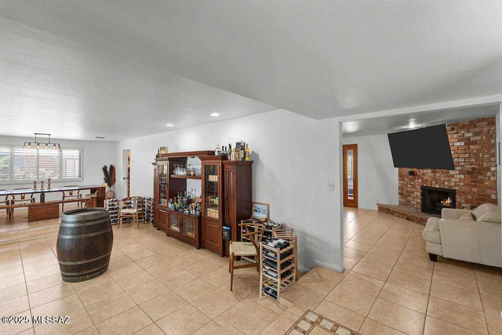 Tucson, Arizona, 85750, United States, 4 Bedrooms Bedrooms, ,3 BathroomsBathrooms,Residential,For Sale,1818132