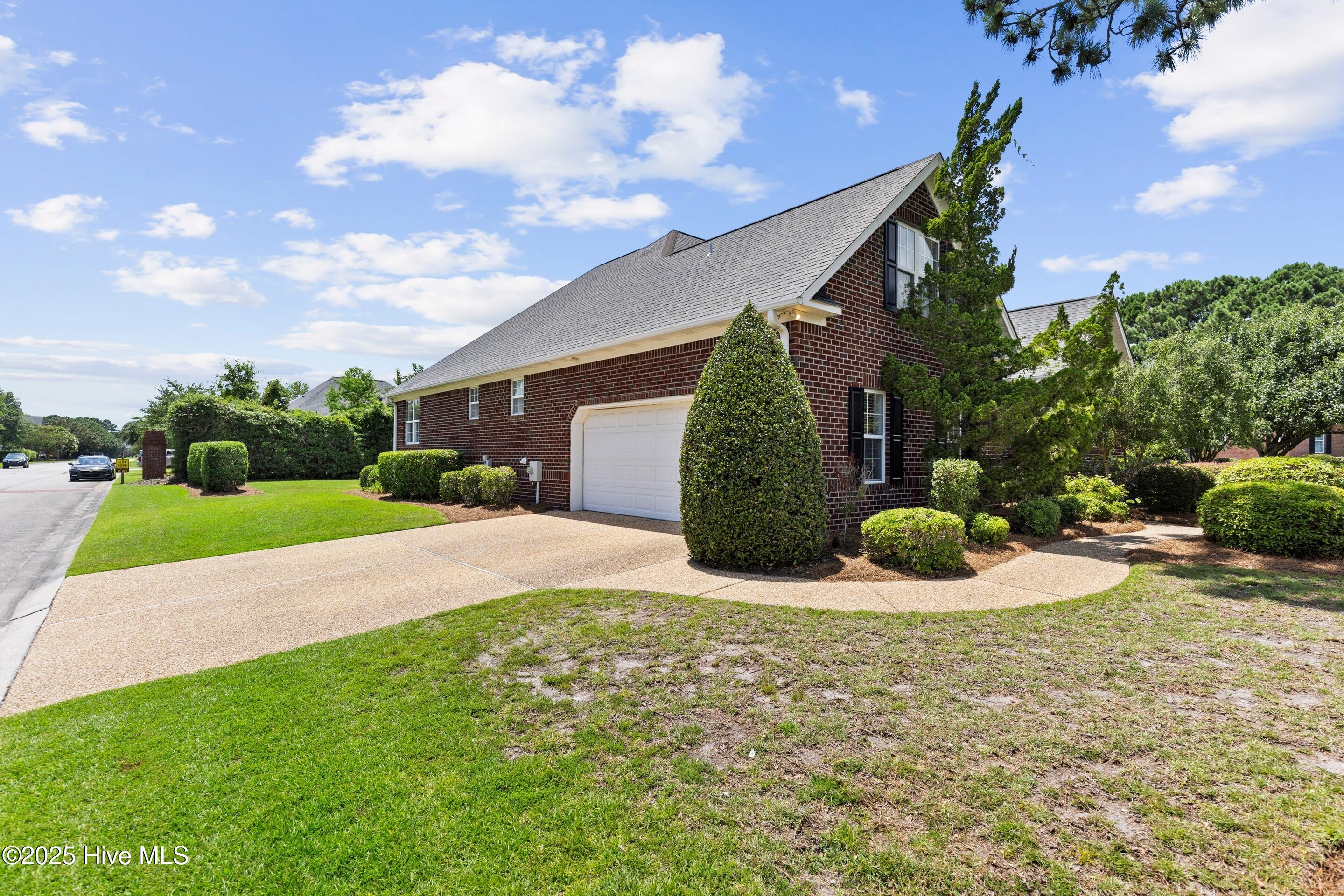 Wilmington, North Carolina, 28409, United States, 4 Bedrooms Bedrooms, ,3 BathroomsBathrooms,Residential,For Sale,1898708