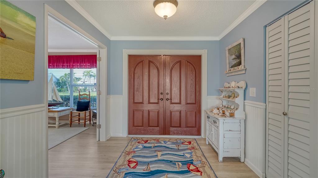 Bradenton, Florida, 34210, United States, 3 Bedrooms Bedrooms, ,2 BathroomsBathrooms,Residential,For Sale,1957049