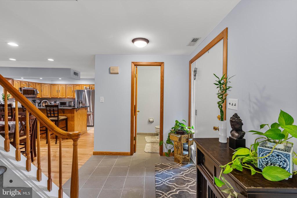 Plainsboro, New Jersey, 08536, United States, 3 Bedrooms Bedrooms, ,3 BathroomsBathrooms,Residential,For Sale,1975550