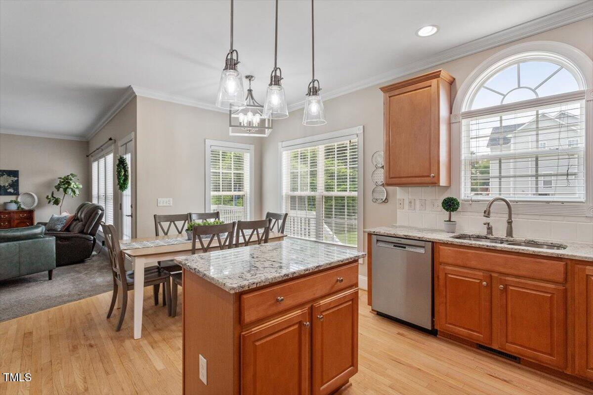 Fuquay Varina, North Carolina, 27526, United States, 4 Bedrooms Bedrooms, ,3 BathroomsBathrooms,Residential,For Sale,1867218