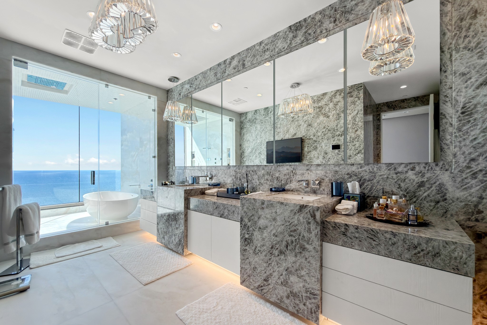  17975 Collins Ave, Sunny Isles Beach, FL, 33160 - 物件實景