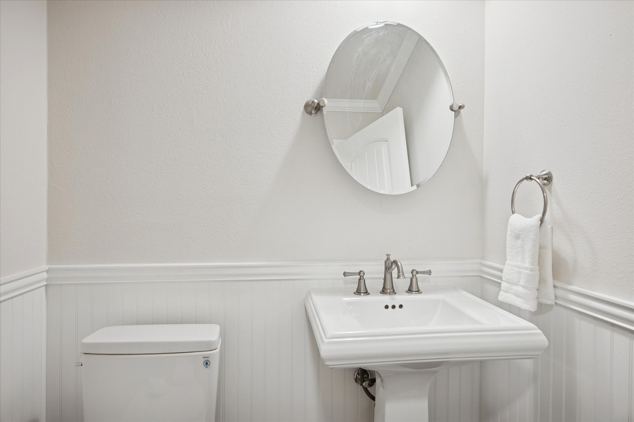 Dallas, Texas, 75230, United States, 4 Bedrooms Bedrooms, ,5 BathroomsBathrooms,Residential,For Sale,2003211