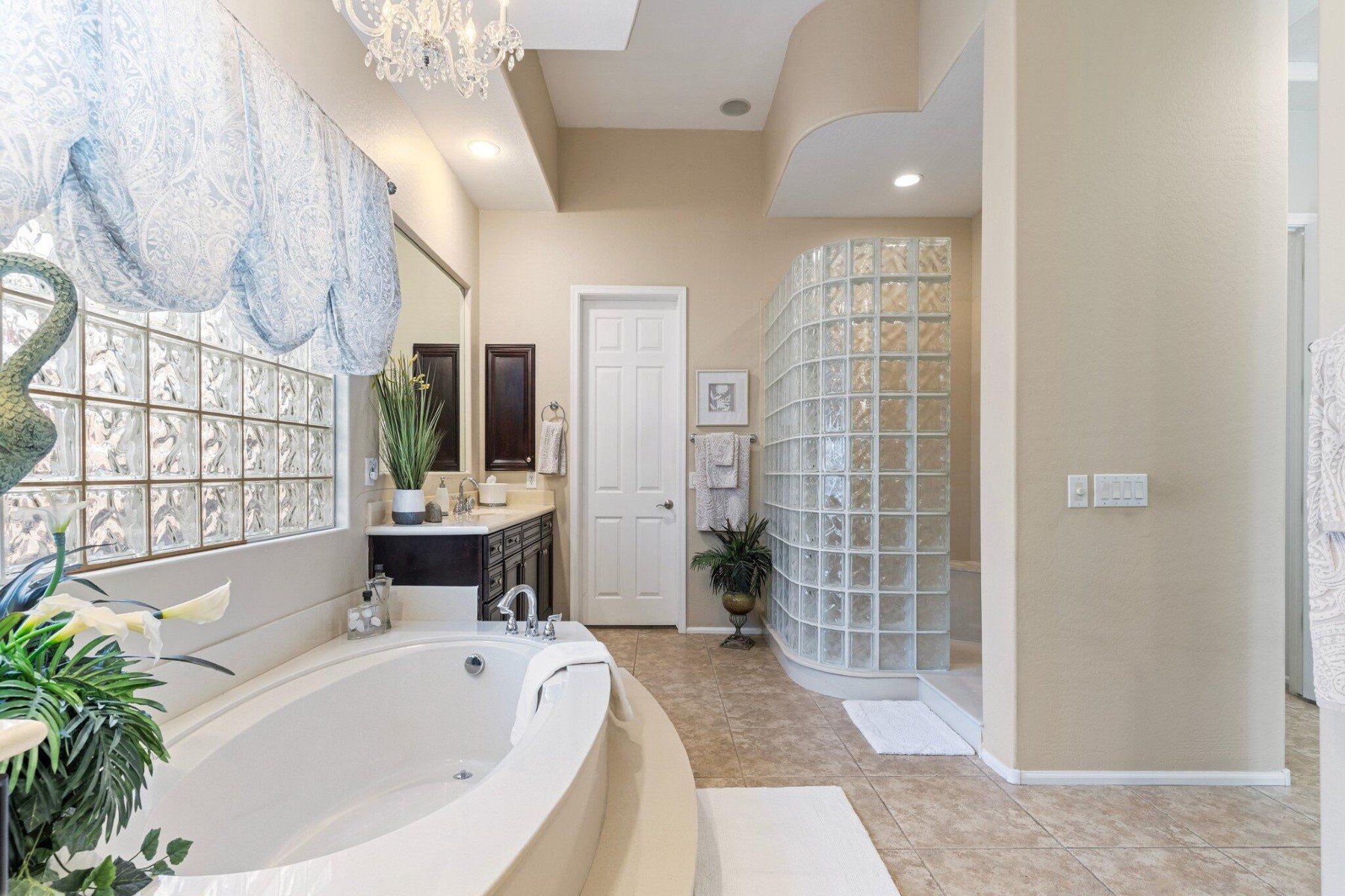  4262 E Meadowview Drive  Gilbert, AZ - 物件實景