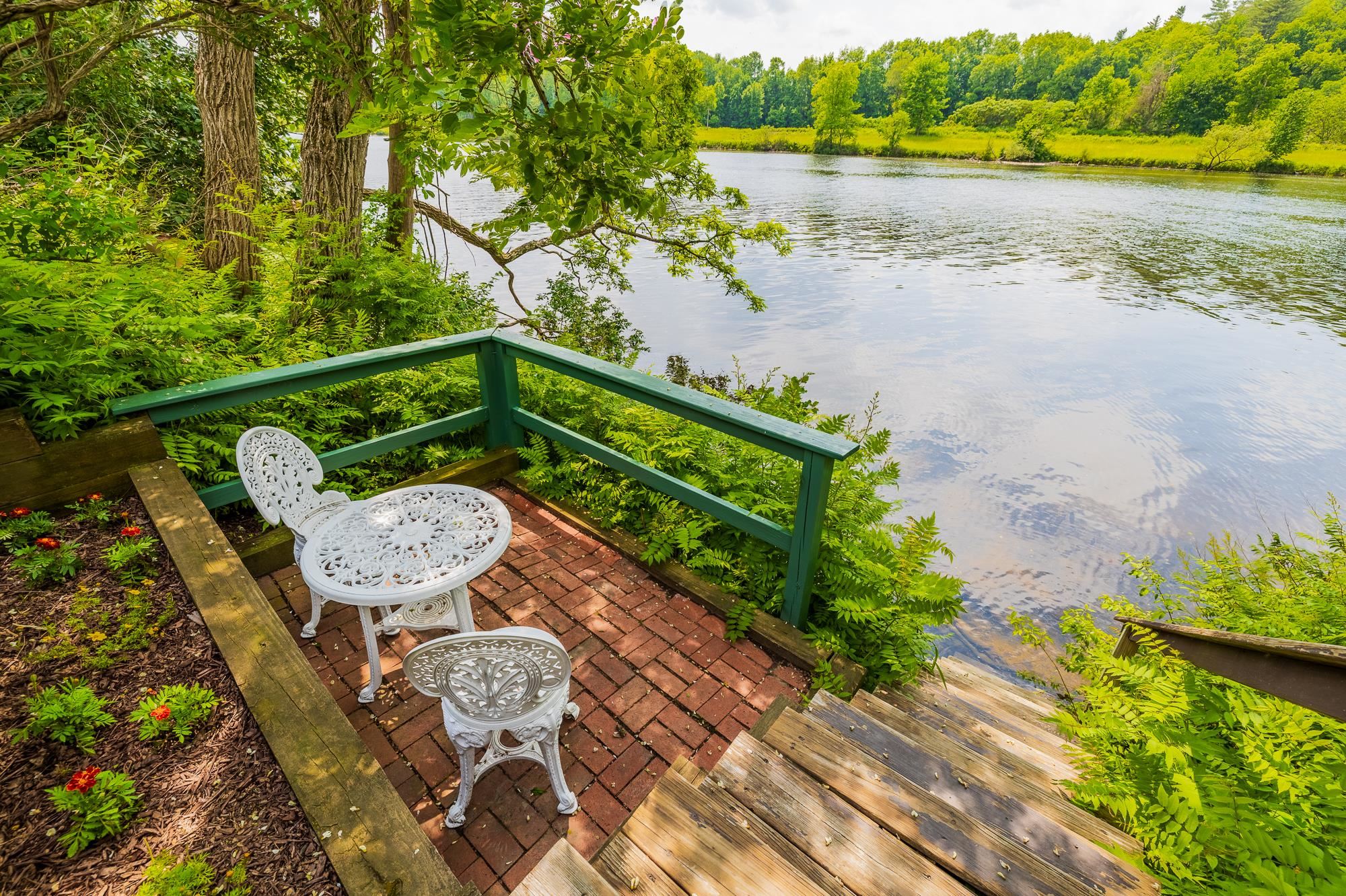 Lyme, New Hampshire, 03768, United States, 3 Bedrooms Bedrooms, ,2 BathroomsBathrooms,Residential,For Sale,1862364
