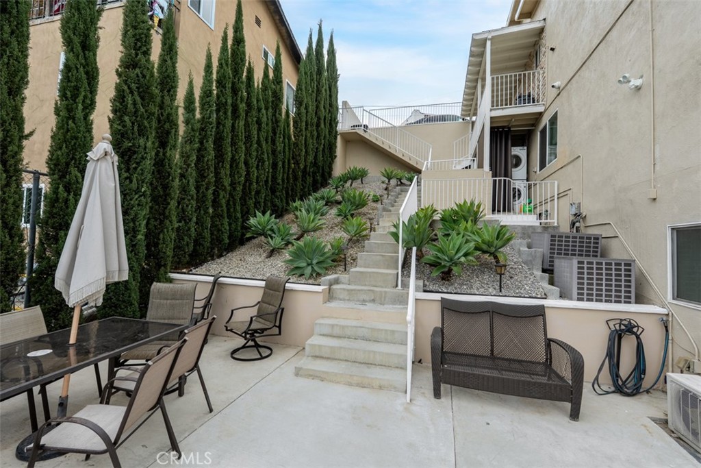Los Angeles, California, 90063, United States, ,Residential,For Sale,1723335
