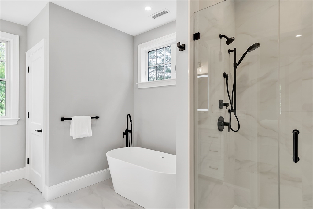 Lexington, Massachusetts, 02420, United States, 6 Bedrooms Bedrooms, ,7 BathroomsBathrooms,Residential,For Sale,1837719